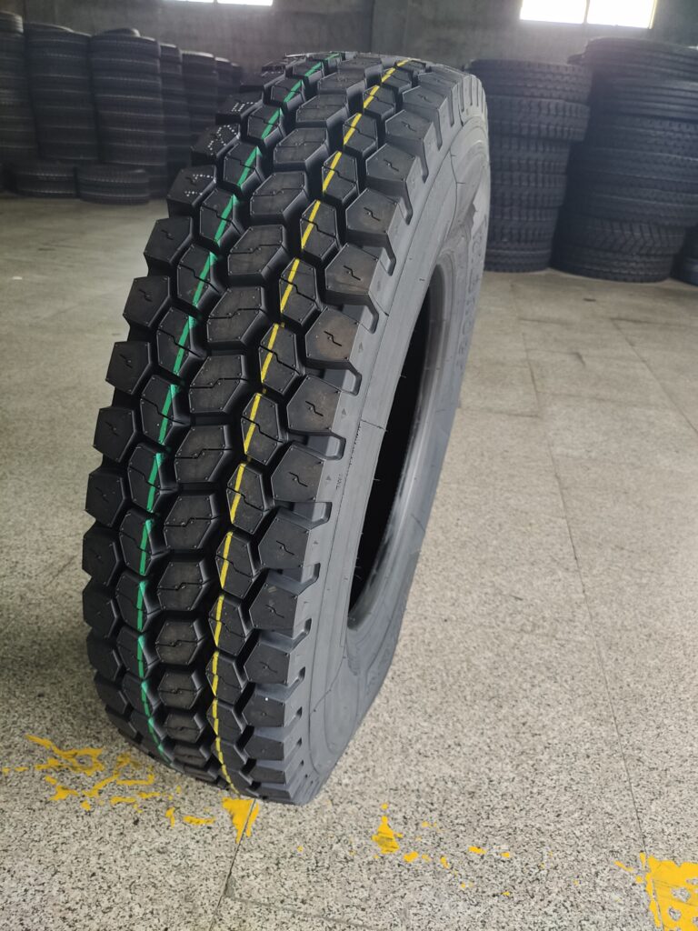 11R22.5 FR206 plus drive truck tire