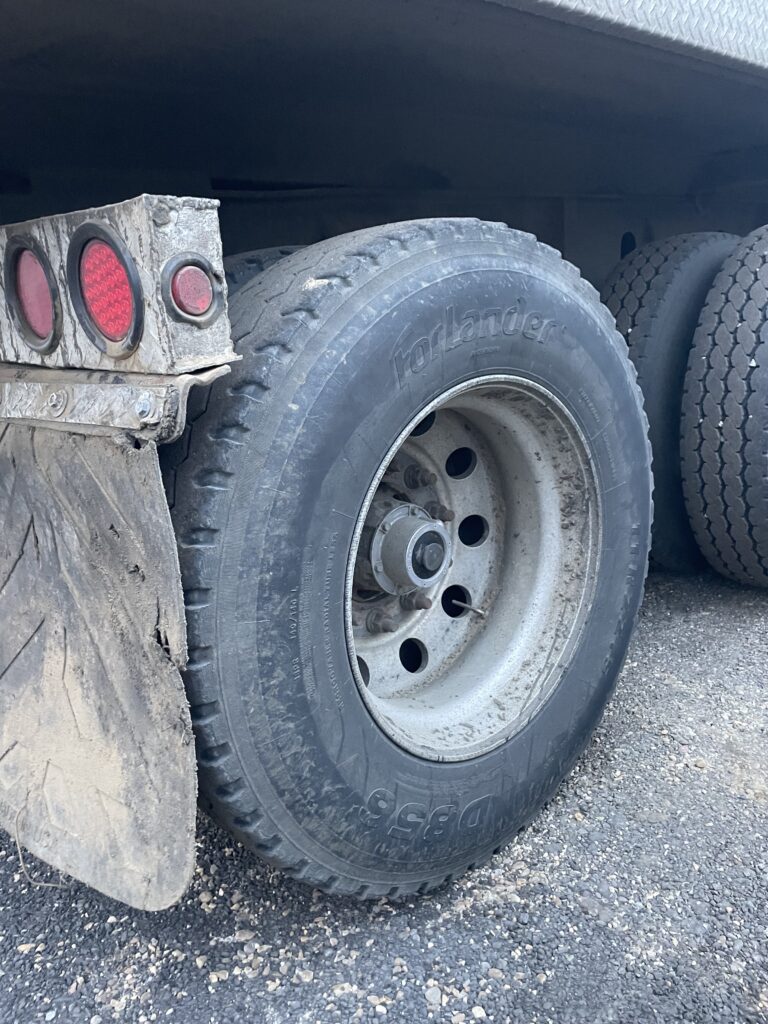 Forlander 11R22.5 D856 truck tire in Edmonton